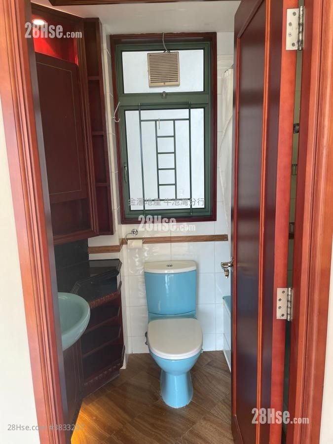 Clear Water Bay 8 Rental 4 Bedrooms , 2 Bathrooms 727 ft²