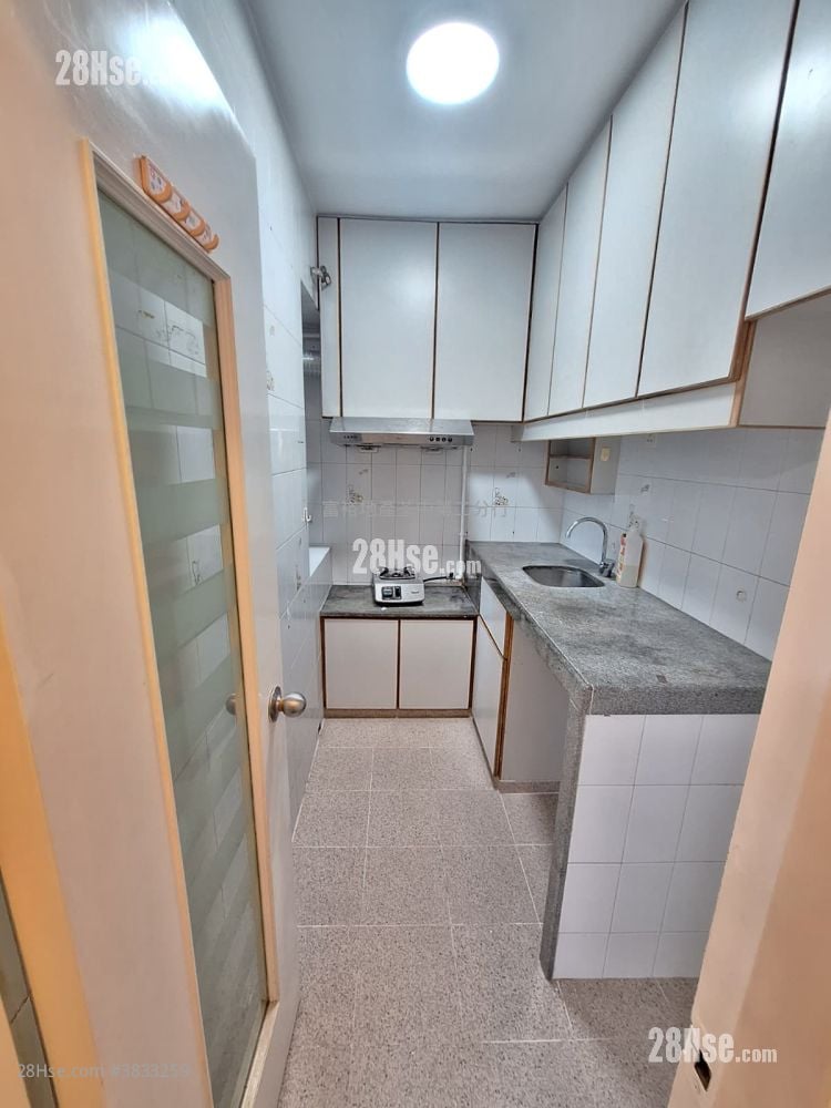 Tsuen King Garden Rental 2 Bedrooms 431 ft²