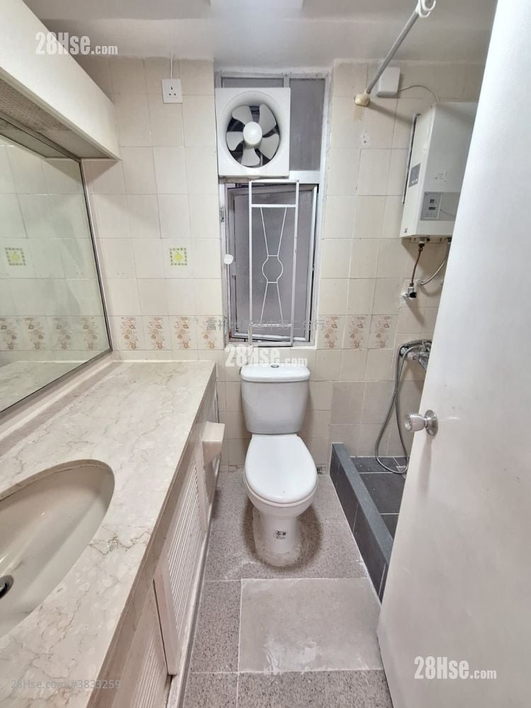 Tsuen King Garden Rental 2 Bedrooms 431 ft²