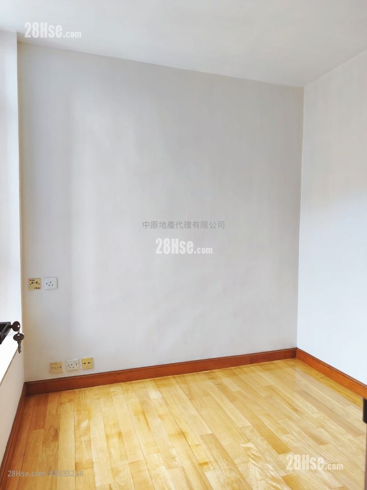Discovery Park Sell 2 Bedrooms 493 ft²