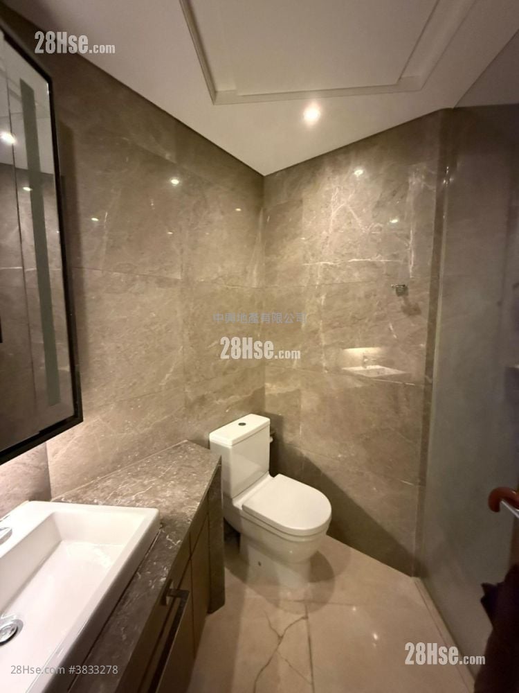 The Austin Sell Studio , 1 Bathroom 378 ft²