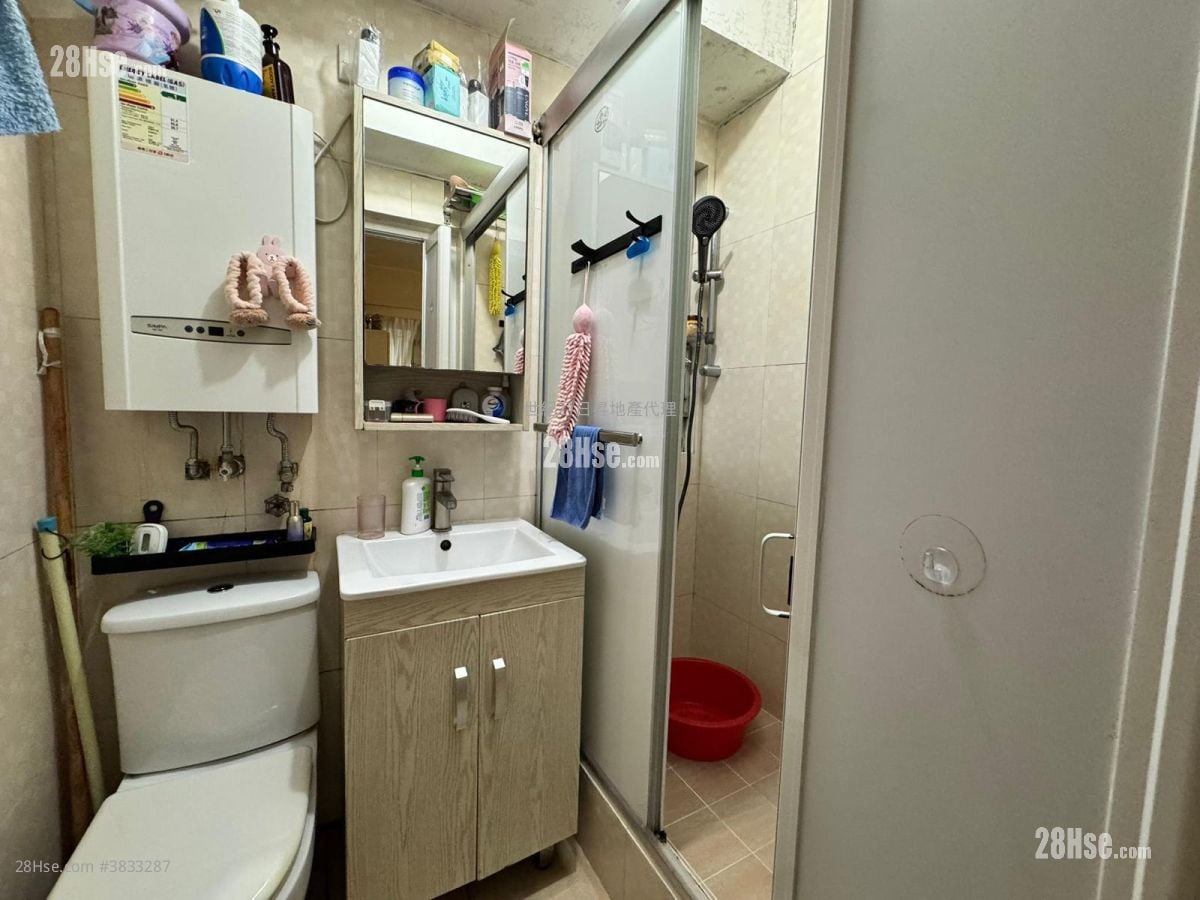Merlin Garden Sell 3 Bedrooms , 1 Bathroom 496 ft²