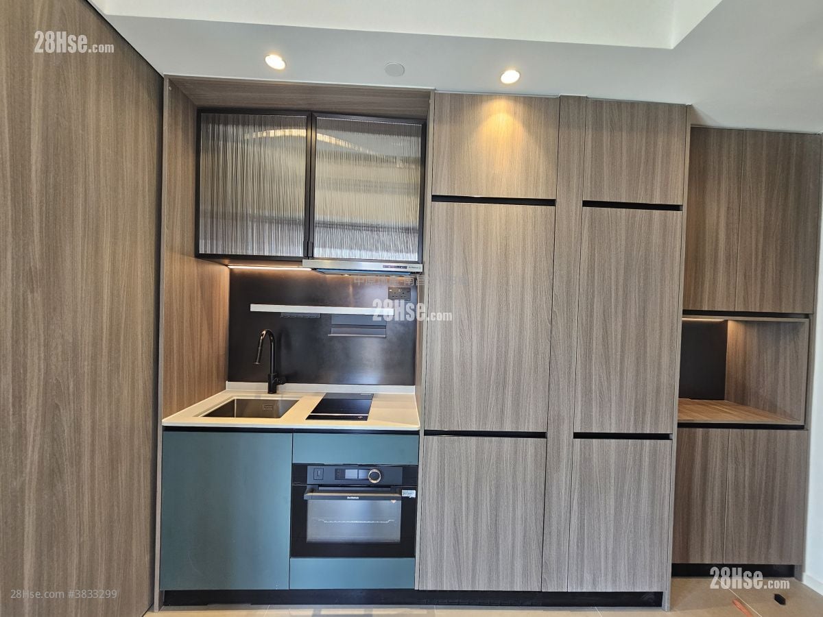 Larchwood Rental 1 Bedroom , 1 Bathroom 267 ft²