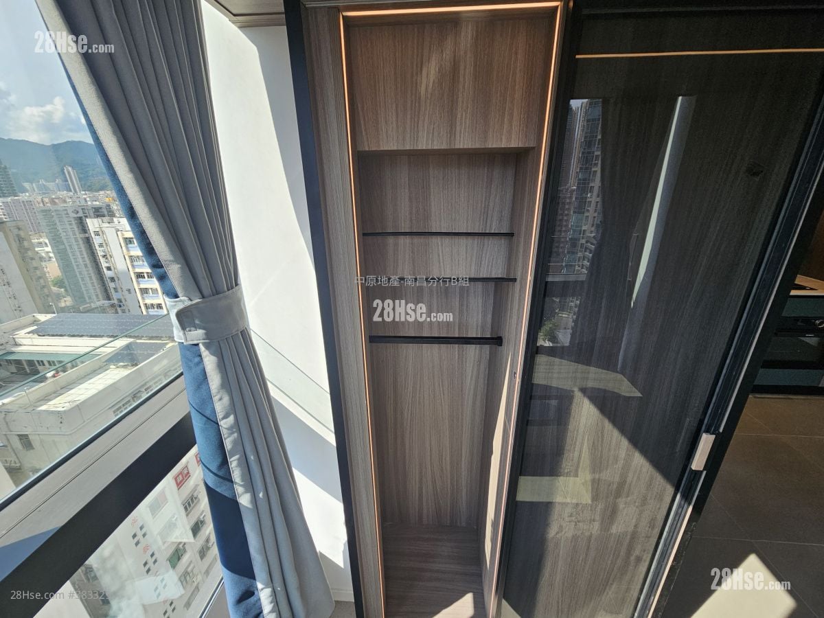 Larchwood Rental 1 Bedroom , 1 Bathroom 267 ft²