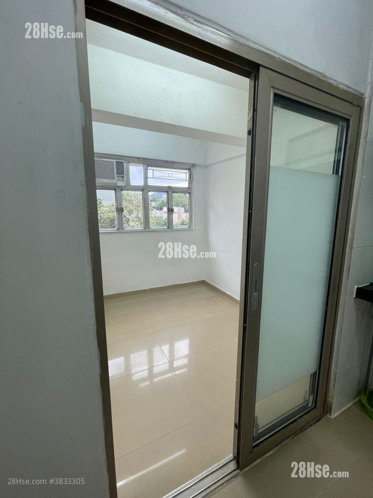 Wing Wo House Rental 150 ft²