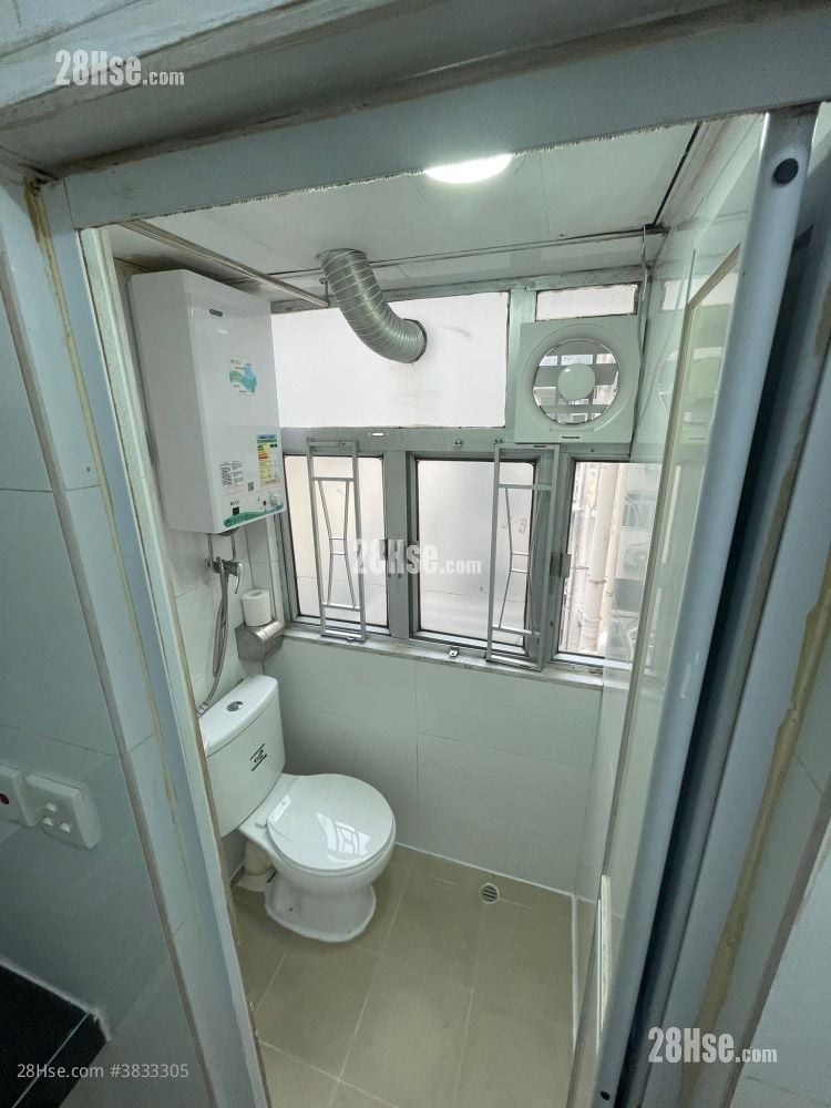 Wing Wo House Rental 150 ft²