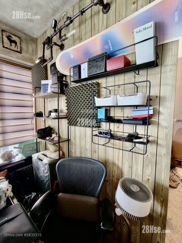 峻峦 售盘 2 房 , 1 浴室 520 平方尺