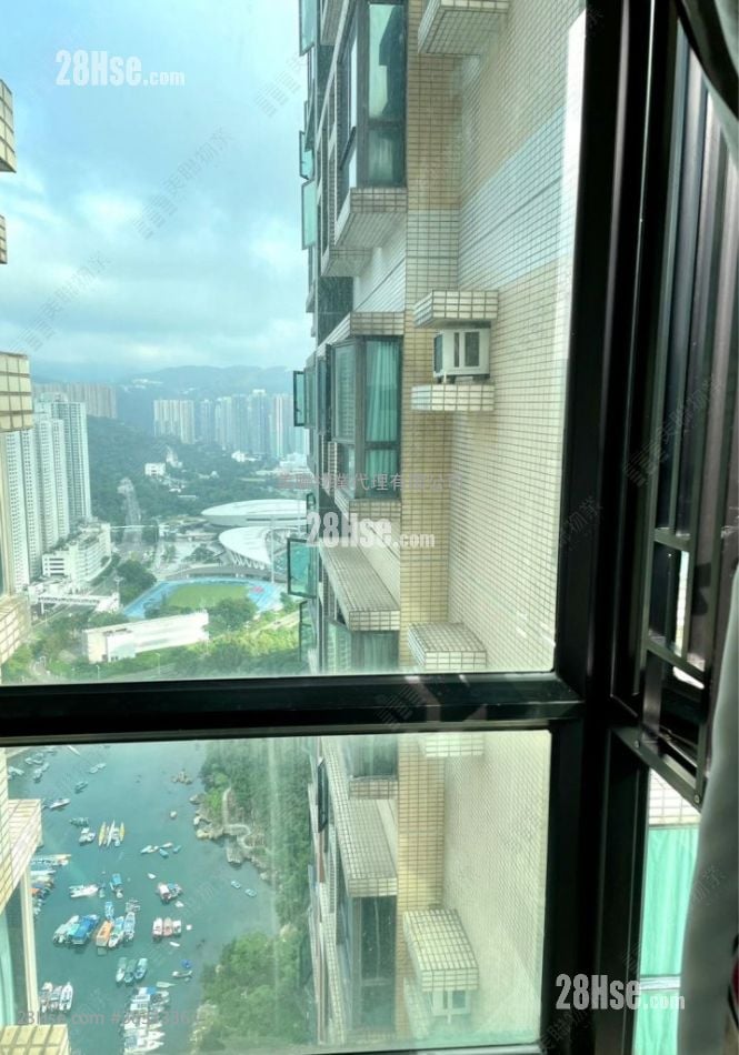 Oscar By The Sea Sell 2 Bedrooms , 1 Bathroom 526 ft²