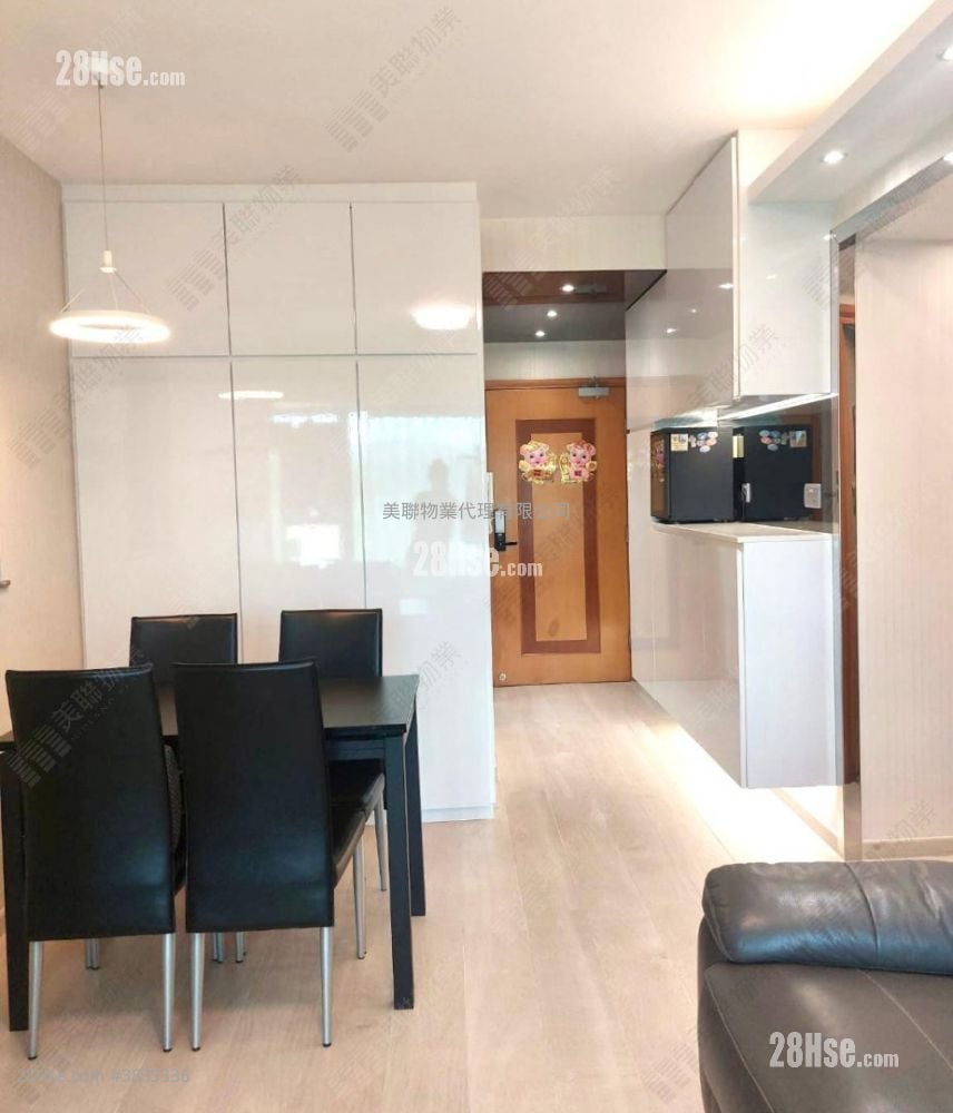 Oscar By The Sea Sell 2 Bedrooms , 1 Bathroom 526 ft²