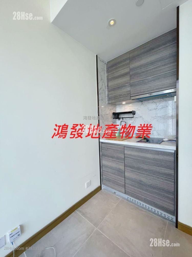 Ava61 Sell Studio , 1 Bathroom 150 ft²