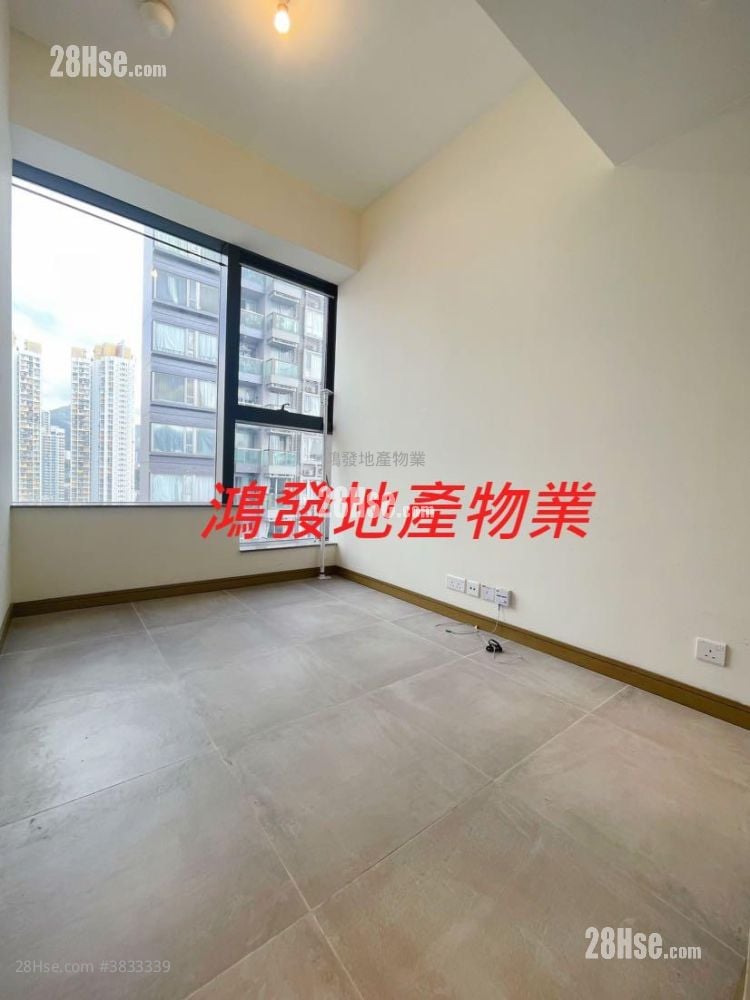 Ava61 Sell Studio , 1 Bathroom 150 ft²