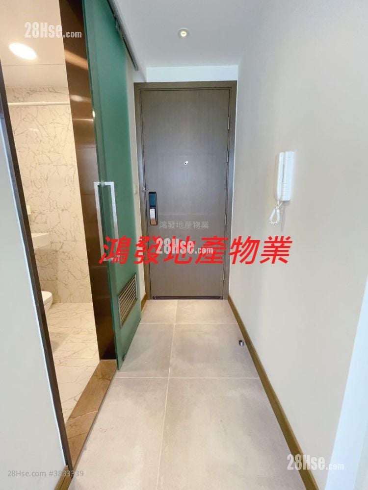 Ava61 Sell Studio , 1 Bathroom 150 ft²