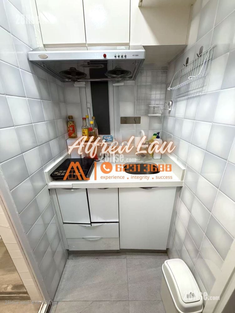 Wah Sun Building Rental 2 Bedrooms , 1 Bathroom 318 ft²
