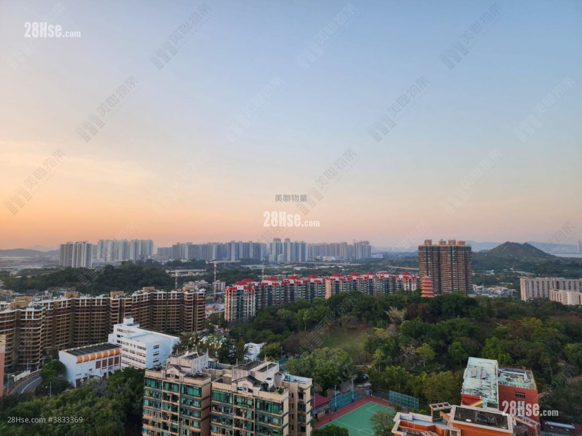 Emerald Green Sell 2 Bedrooms , 1 Bathroom 580 ft²