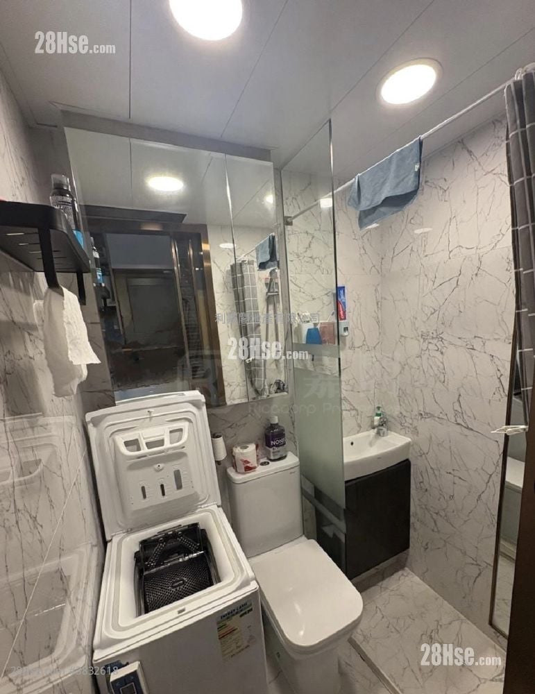 Ava228 Sell 1 Bathroom 155 ft²