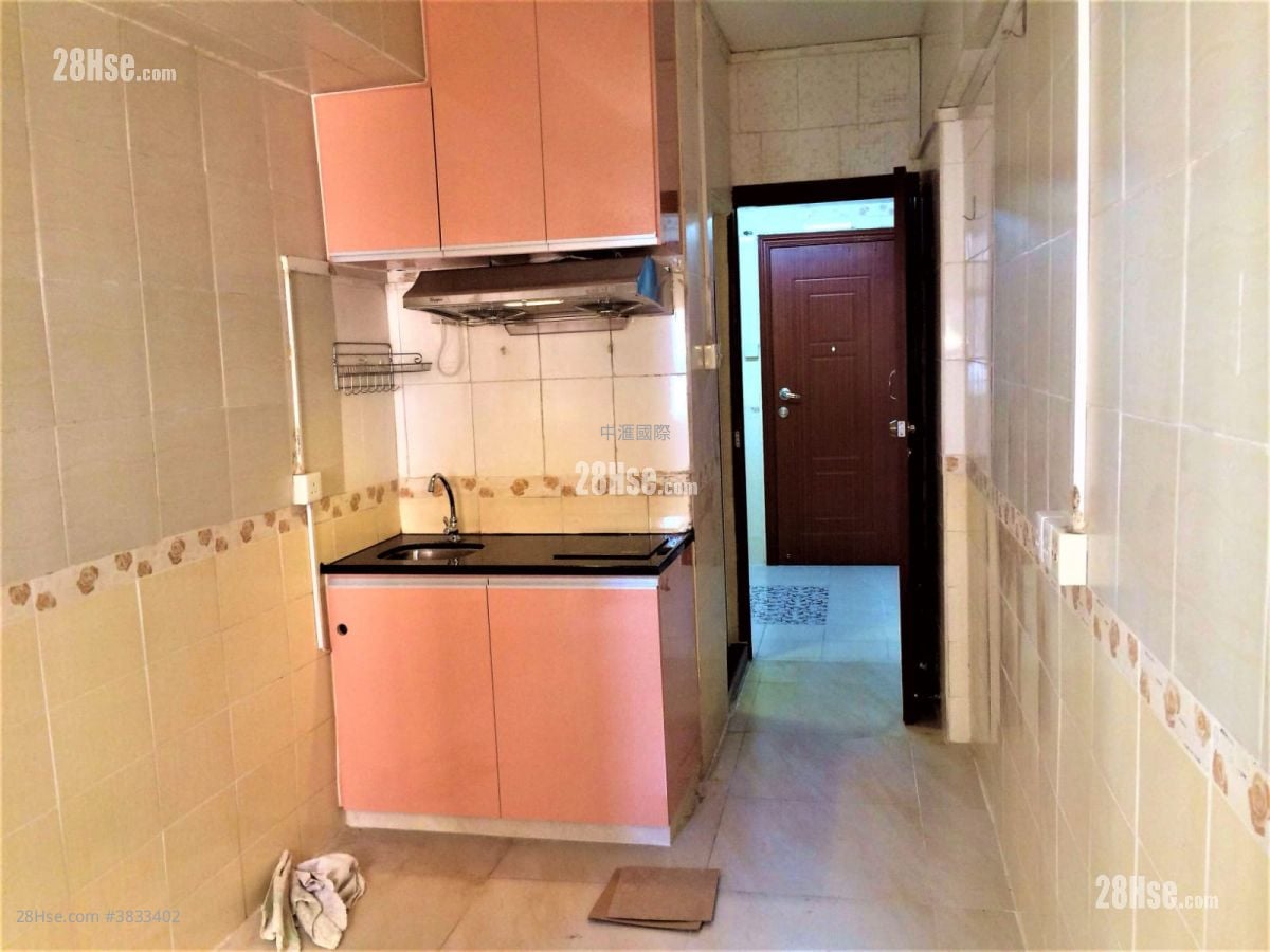 Hoi Tao Building Rental Studio , 1 Bathroom 353 ft²