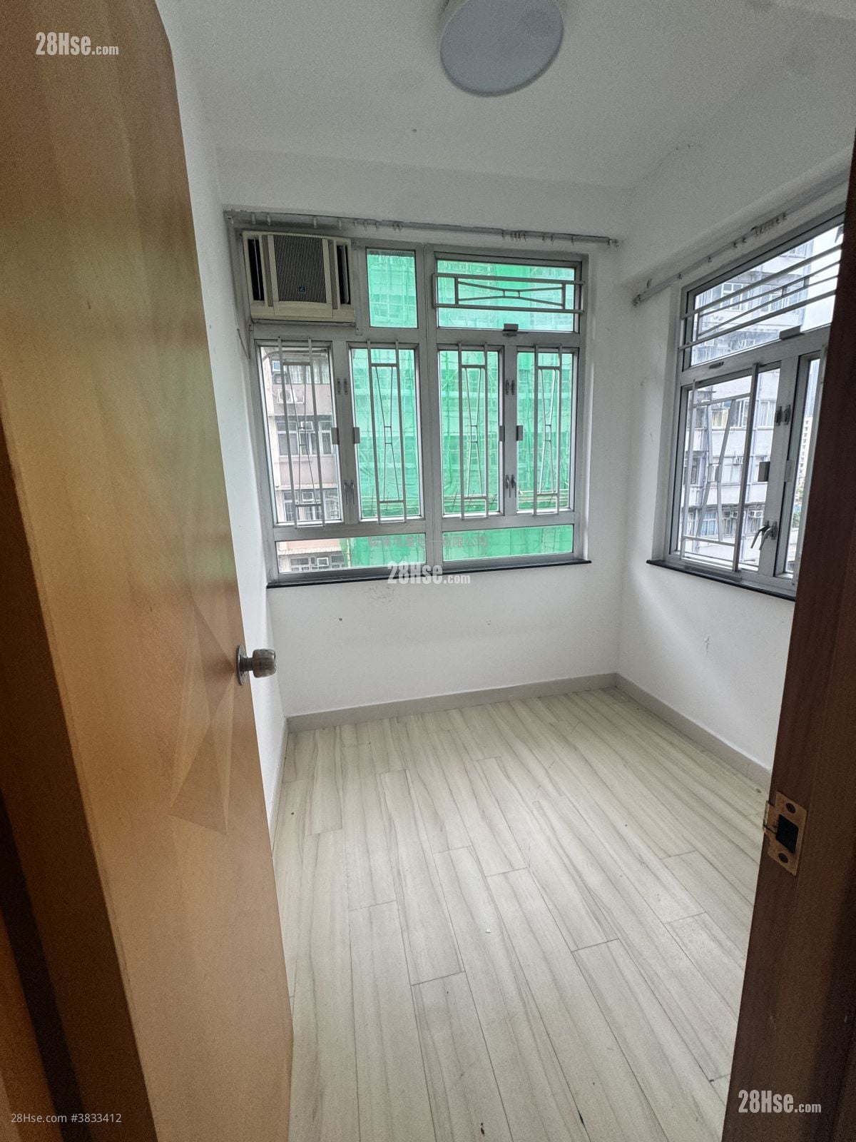 Hang Shun Building Rental 2 Bedrooms , 1 Bathroom 400 ft²