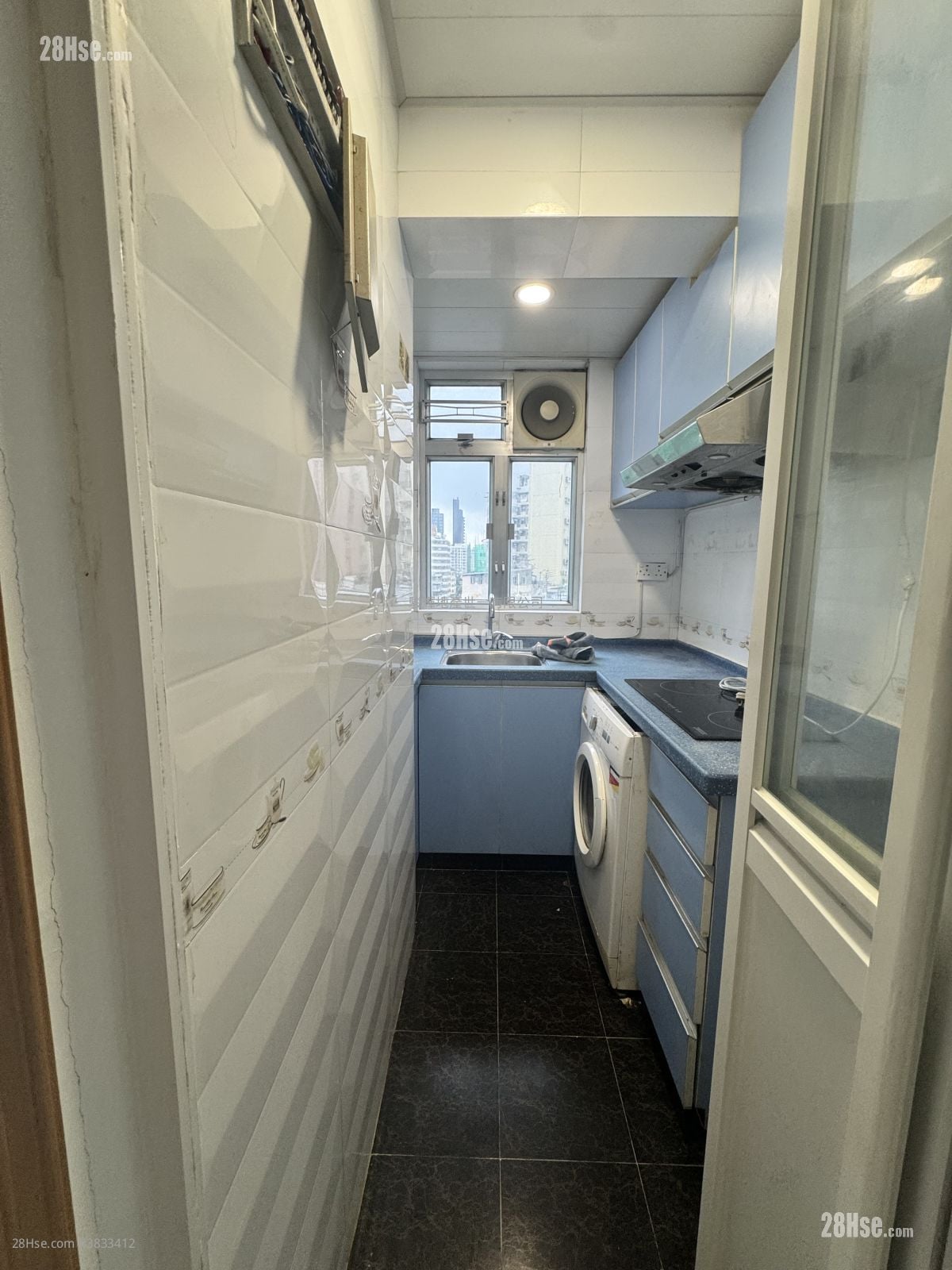 Hang Shun Building Rental 2 Bedrooms , 1 Bathroom 400 ft²