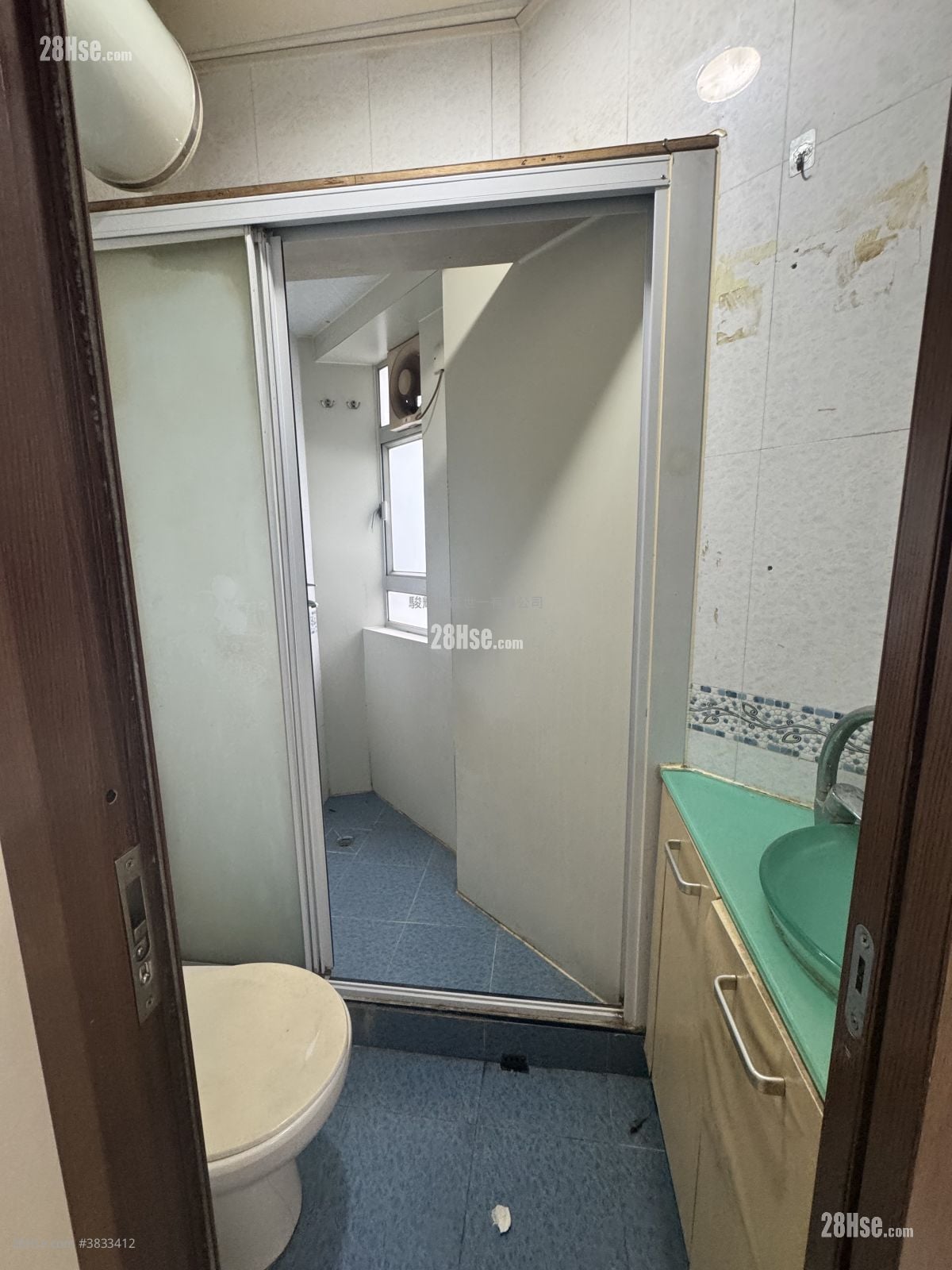 Hang Shun Building Rental 2 Bedrooms , 1 Bathroom 400 ft²