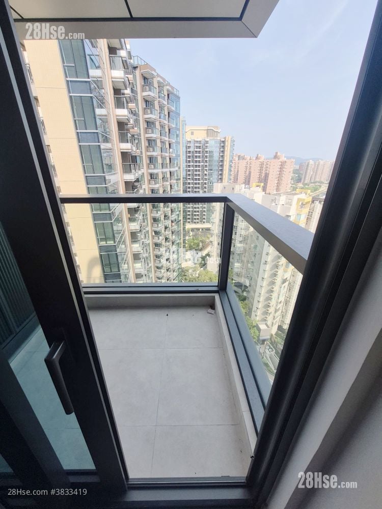 Gold Coast Bay Rental 1 Bedroom , 1 Bathroom 309 ft²