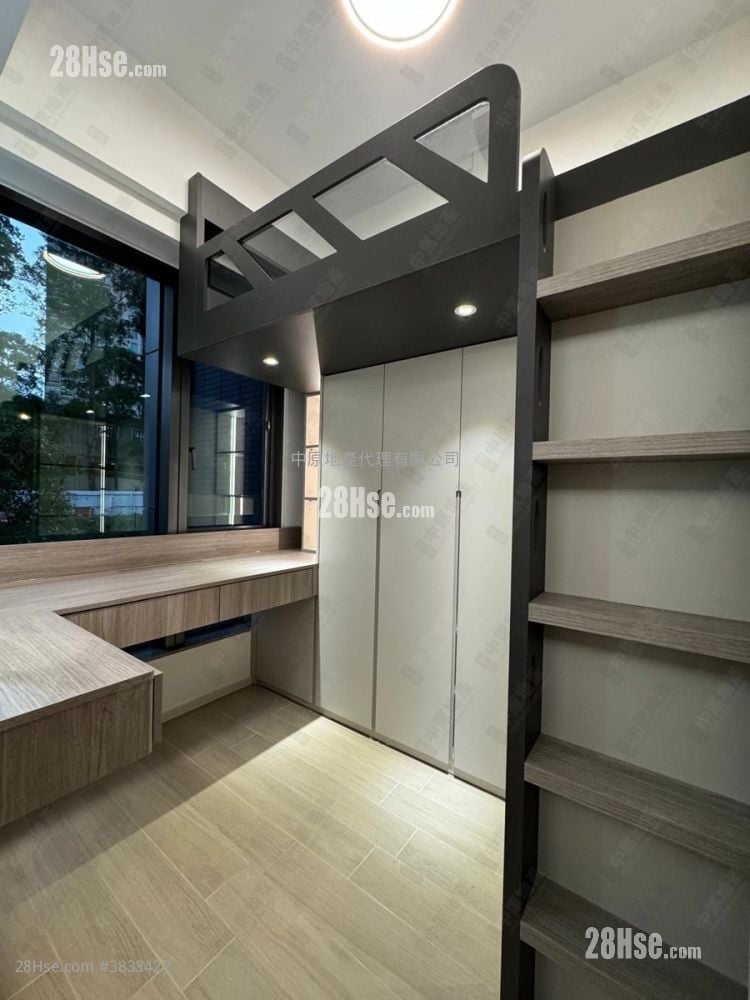 One Innovale Sell 2 Bedrooms , 1 Bathroom 374 ft²