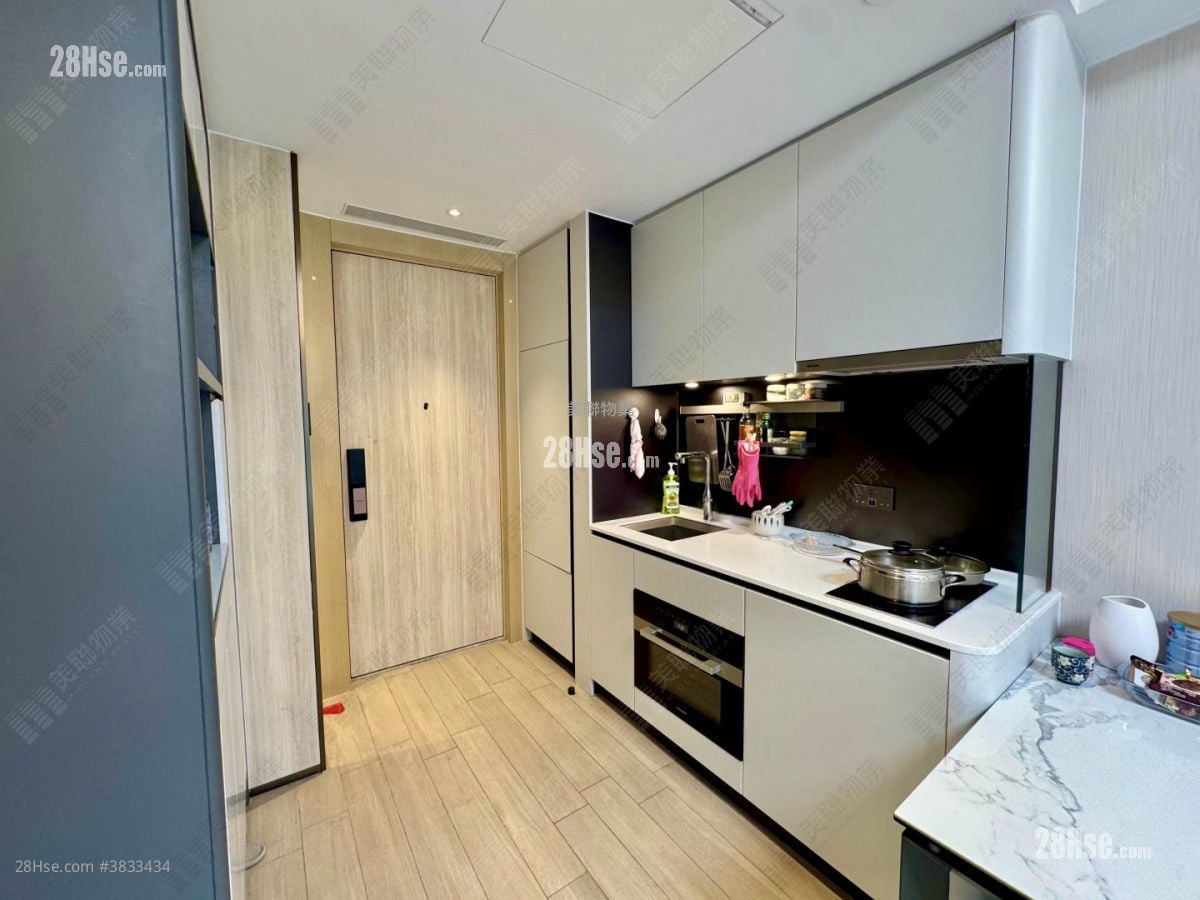 One Innovale Sell 2 Bedrooms 446 ft²