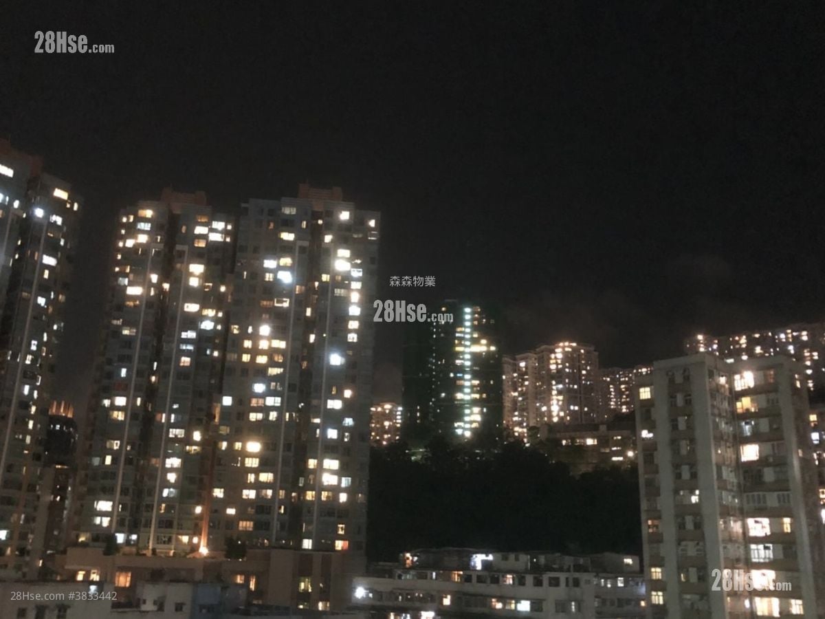 Metropole Building Rental 2 Bedrooms , 1 Bathroom 520 ft²