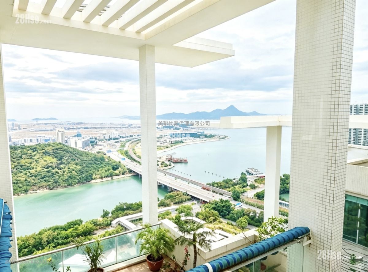 Tung Chung Crescent Sell 3 Bedrooms 1,232 ft²