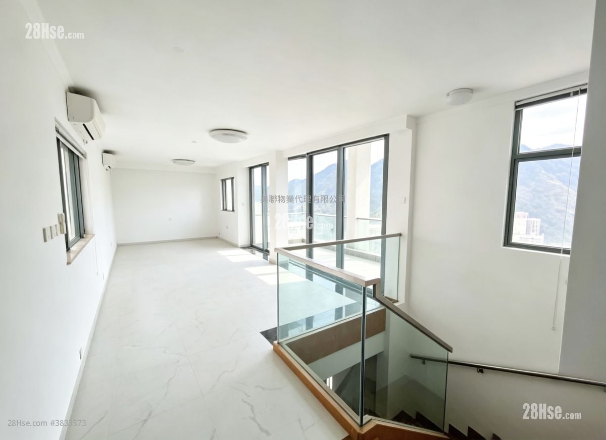 Tung Chung Crescent Sell 3 Bedrooms 1,232 ft²