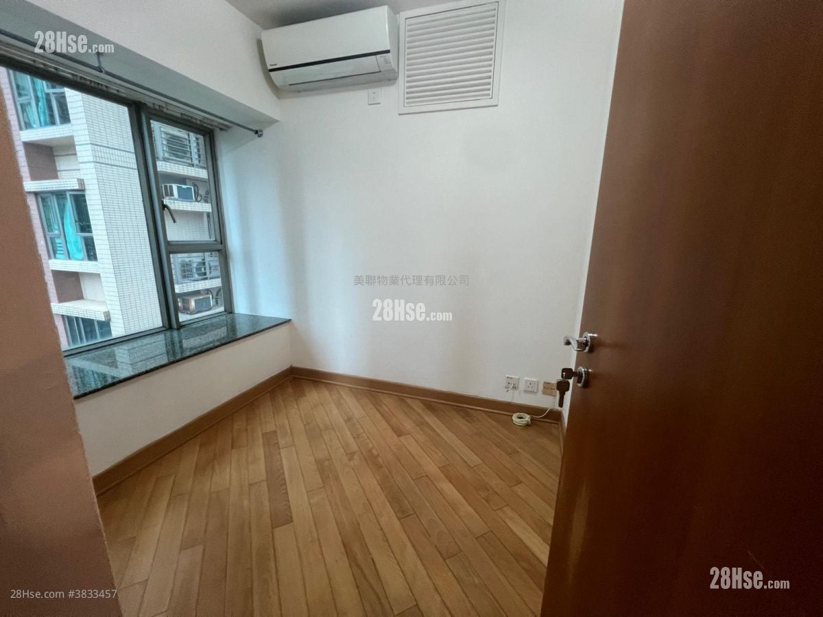Park Central Rental 2 Bedrooms , 1 Bathroom 384 ft²
