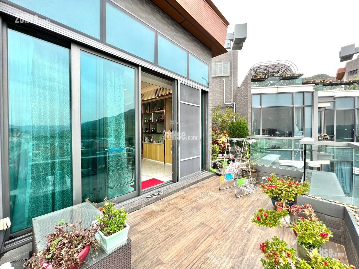 The Bloomsway Sell 4 Bedrooms , 3 Bathrooms 1,412 ft²