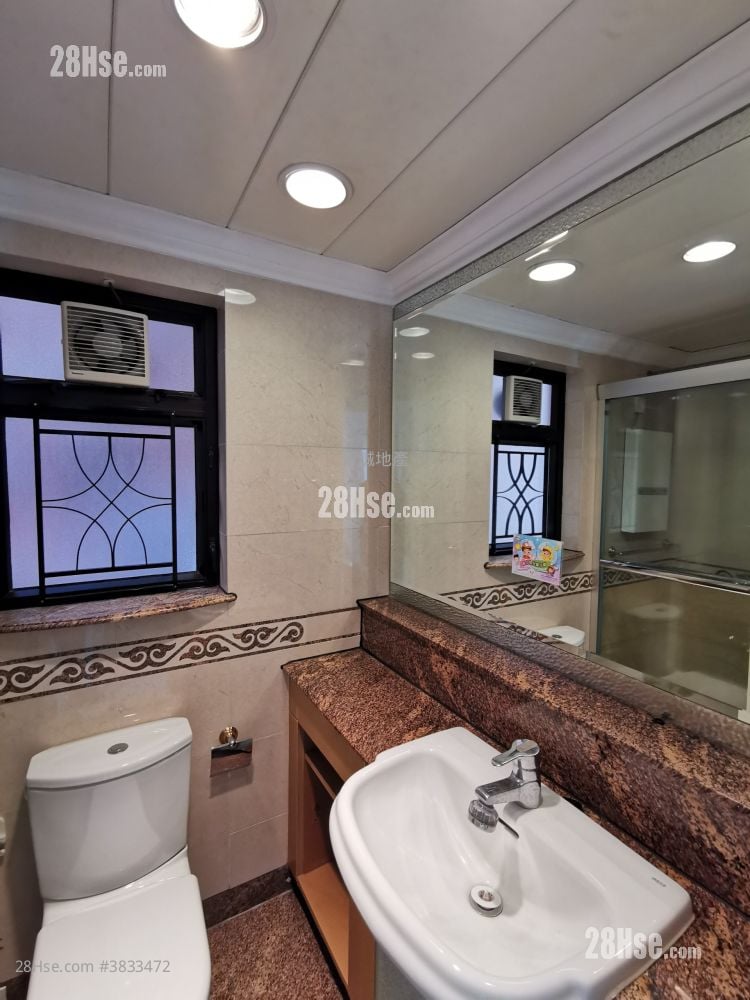 Aegean Coast Rental 3 Bedrooms , 2 Bathrooms 811 ft²