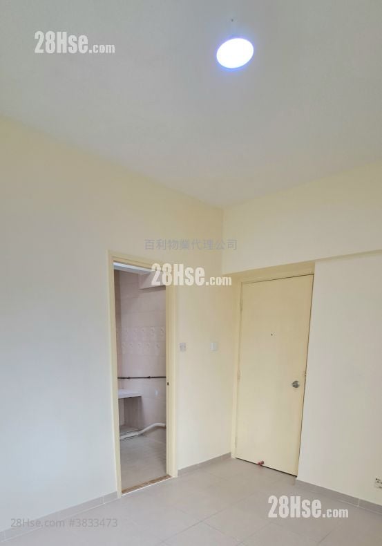 Po Sing Centre Sell 2 Bedrooms , 1 Bathroom 288 ft²