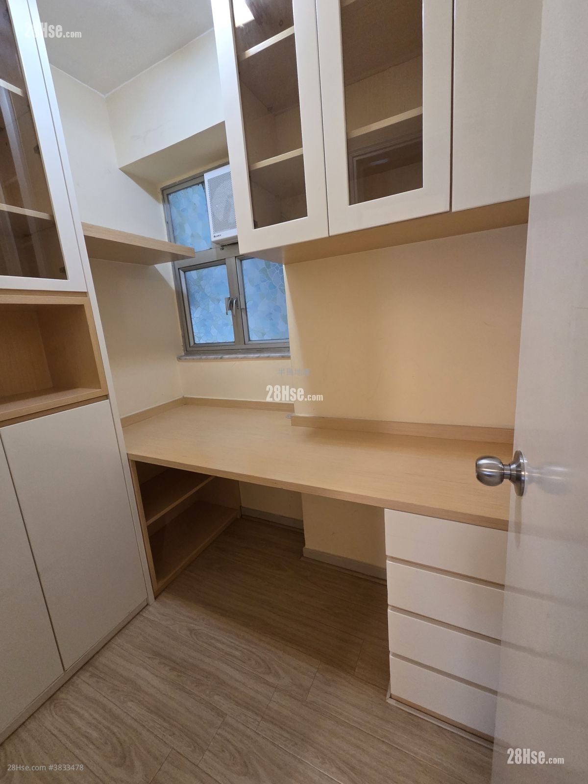 Whampoa Garden Rental 4 Bedrooms , 2 Bathrooms 681 ft²