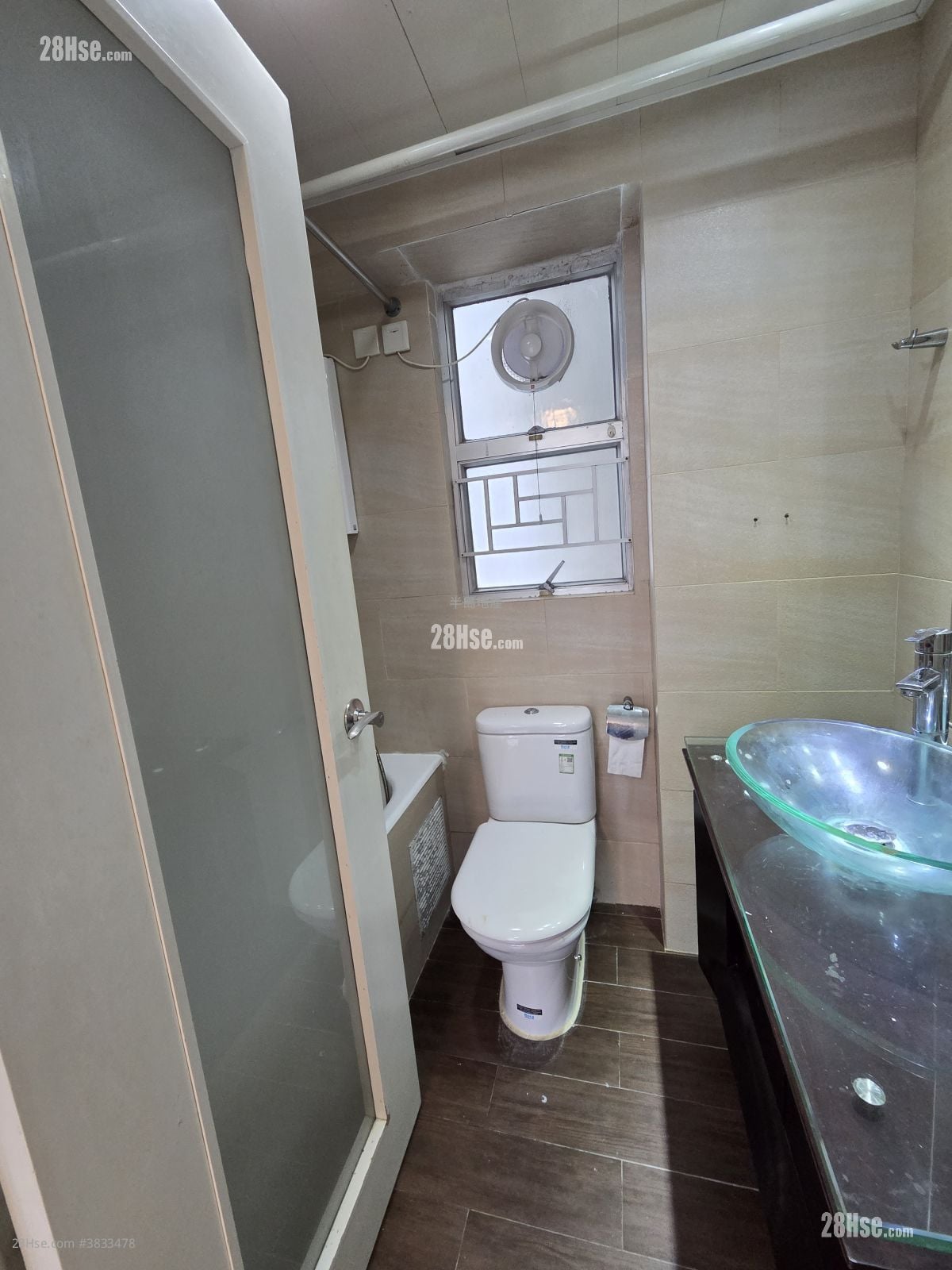 Whampoa Garden Rental 4 Bedrooms , 2 Bathrooms 681 ft²