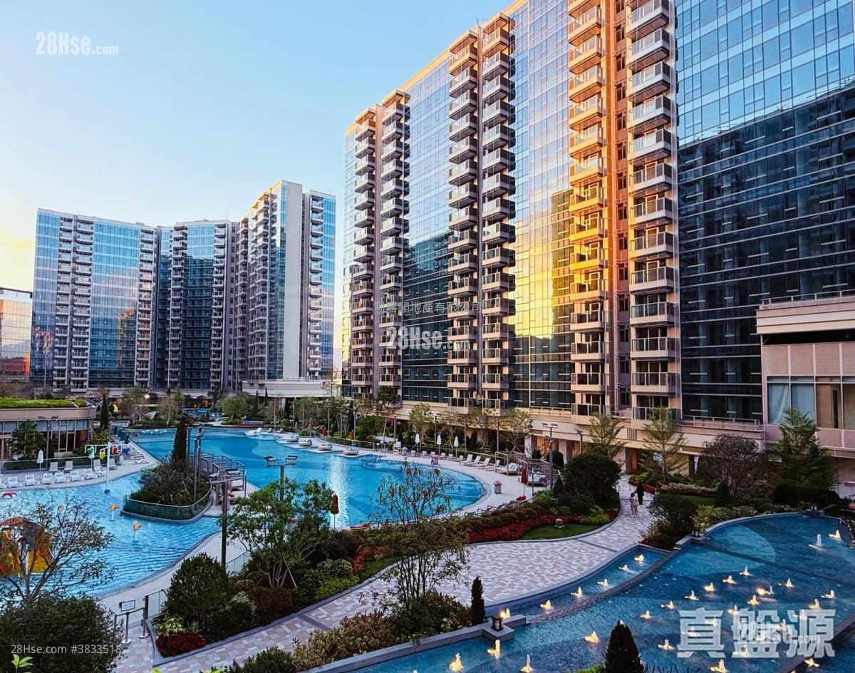 Grand Mayfair  Sell 3 Bedrooms , 1 Bathroom 532 ft²