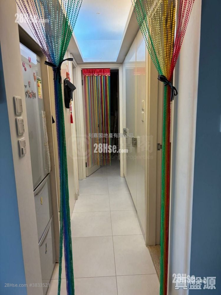 Fiori Sell 3 Bedrooms , 2 Bathrooms 727 ft²