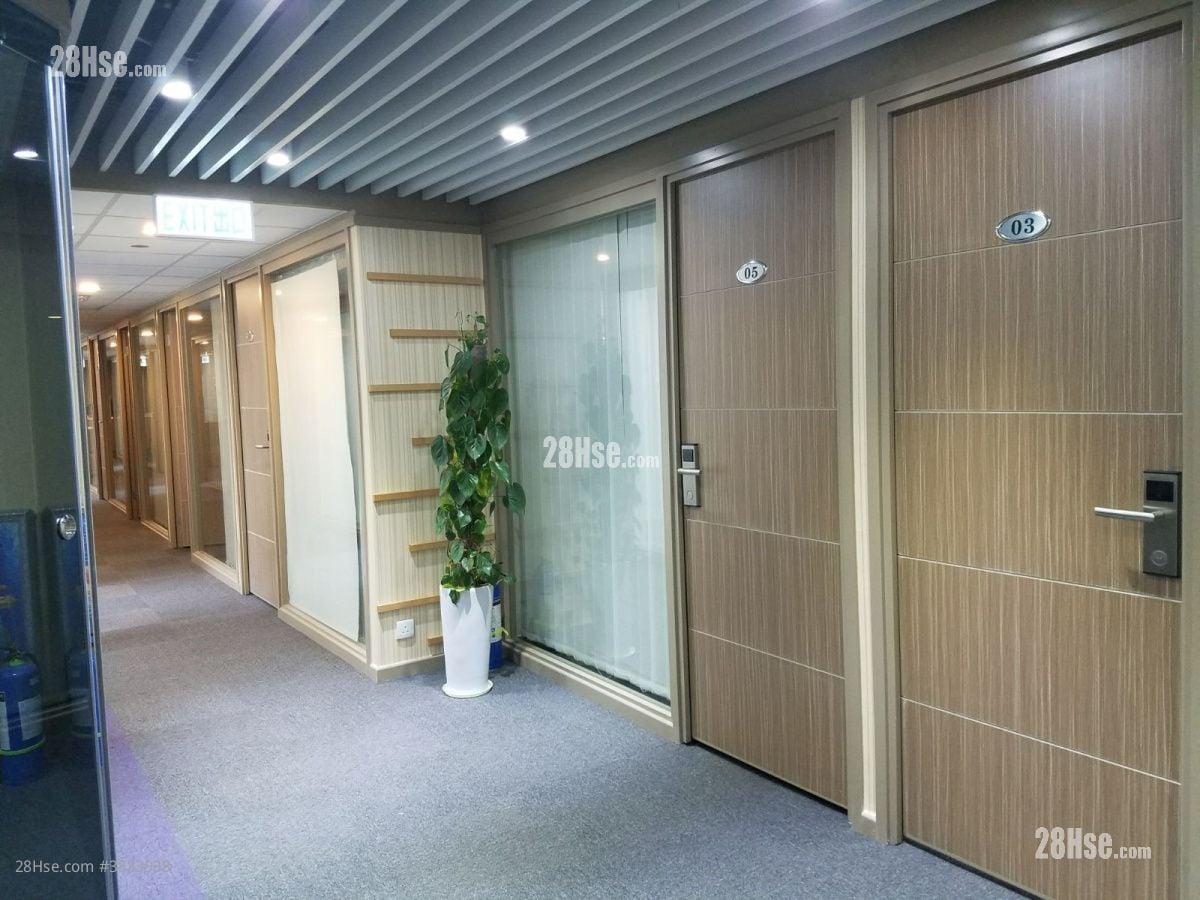 再發工廠大廈 租盤 220 平方呎