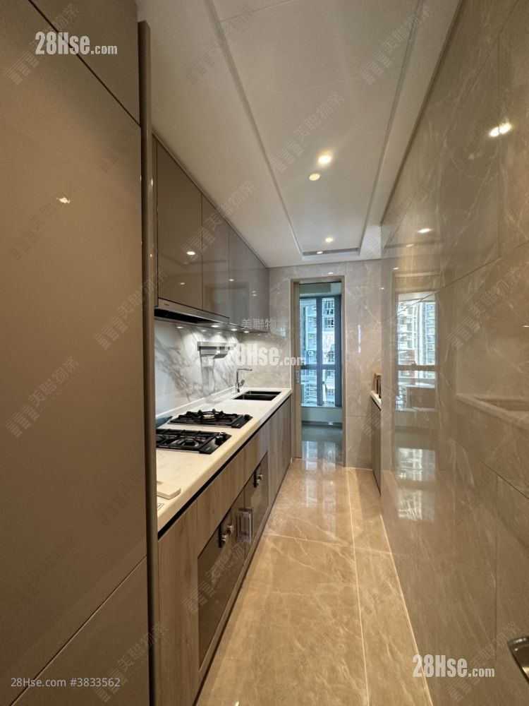 Grand Victoria Sell 3 Bedrooms , 2 Bathrooms 795 ft²