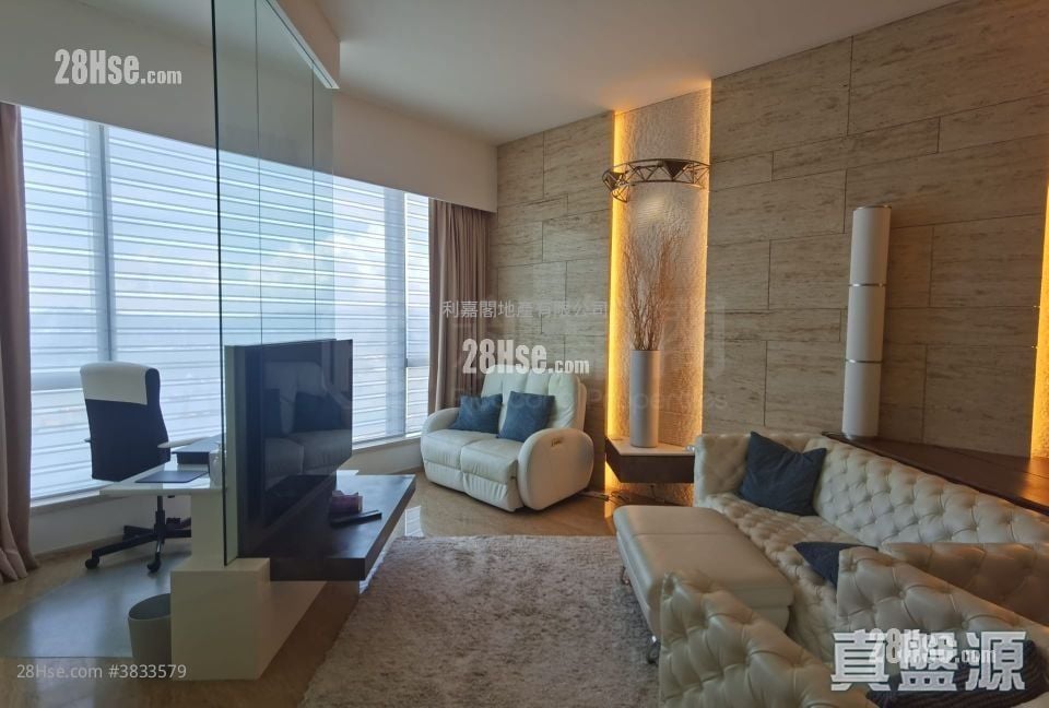 The Cullinan Rental 3 Bedrooms , 4 Bathrooms 1,530 ft²