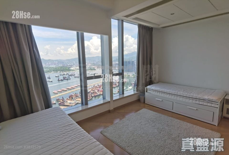The Cullinan Rental 3 Bedrooms , 4 Bathrooms 1,530 ft²