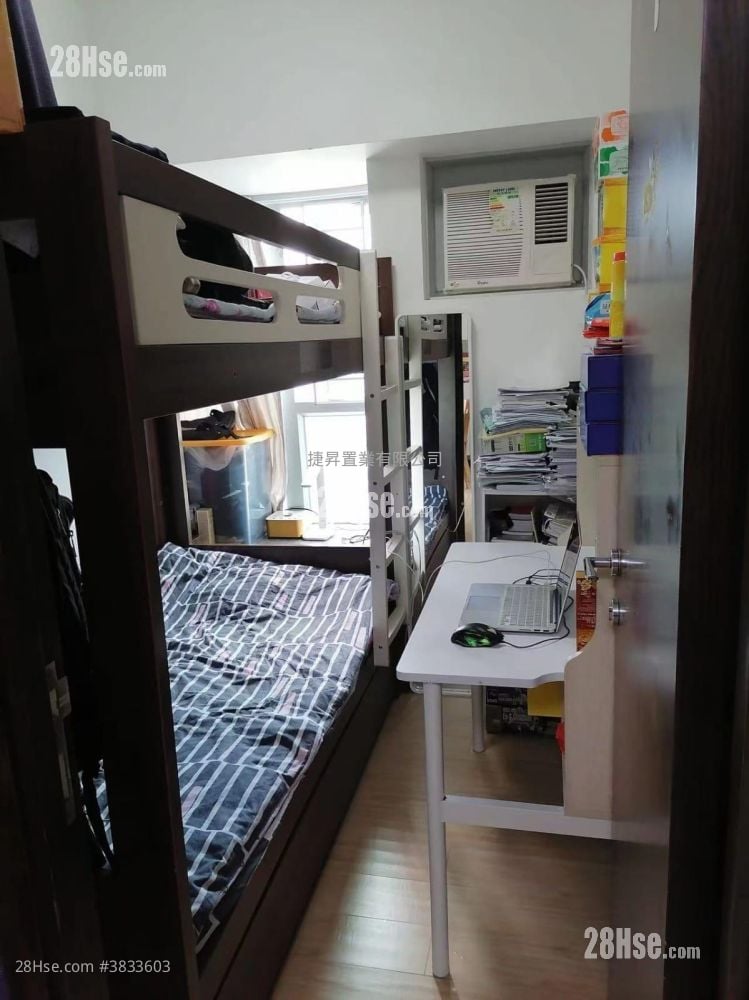 Grand Waterfront Sell 2 Bedrooms , 1 Bathroom 361 ft²