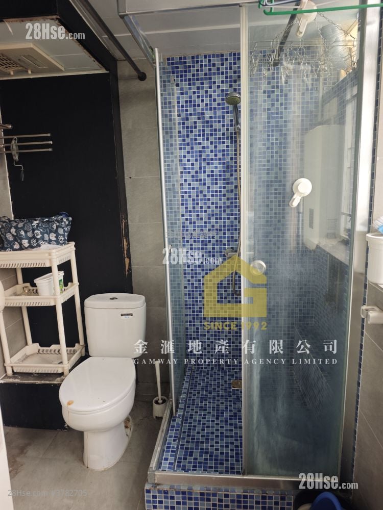 東頭(二)邨 售盤 2 房 , 1 浴室 443 平方呎