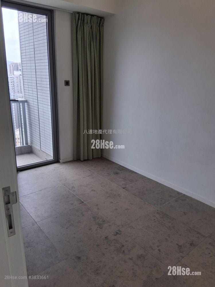 Skypark Sell 1 Bedroom , 1 Bathroom 407 ft²