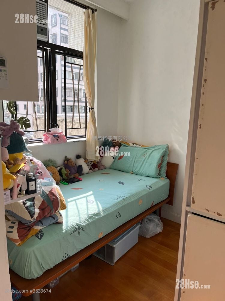 Dragon Centre Sell 3 Bedrooms , 1 Bathroom 618 ft²