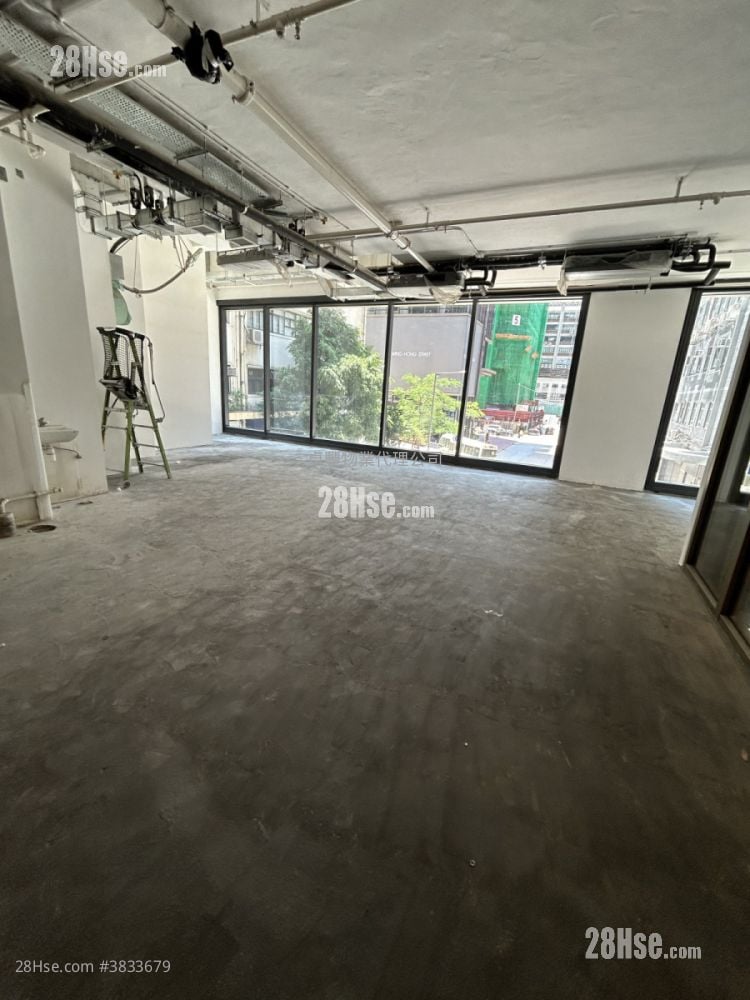 One Two One Rental 2 Toilets 1,018 ft²