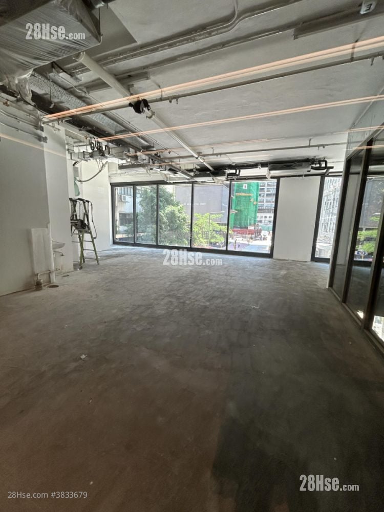 One Two One Rental 2 Toilets 1,018 ft²