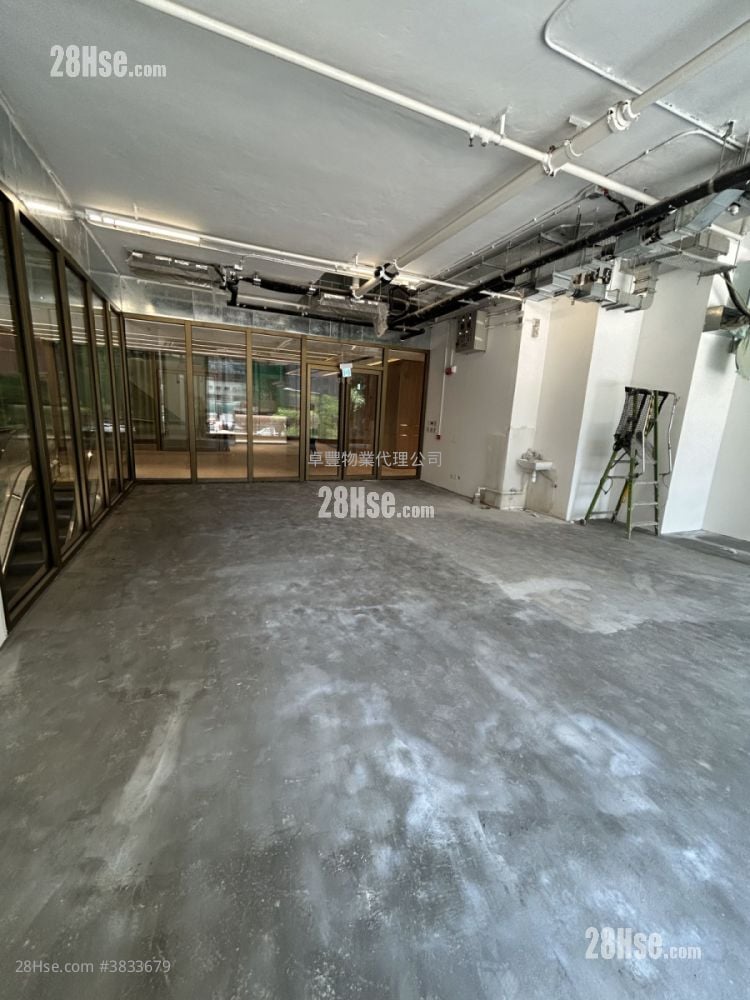 One Two One Rental 2 Toilets 1,018 ft²