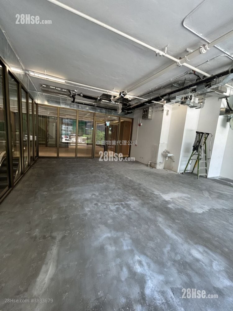 One Two One Rental 2 Toilets 1,018 ft²