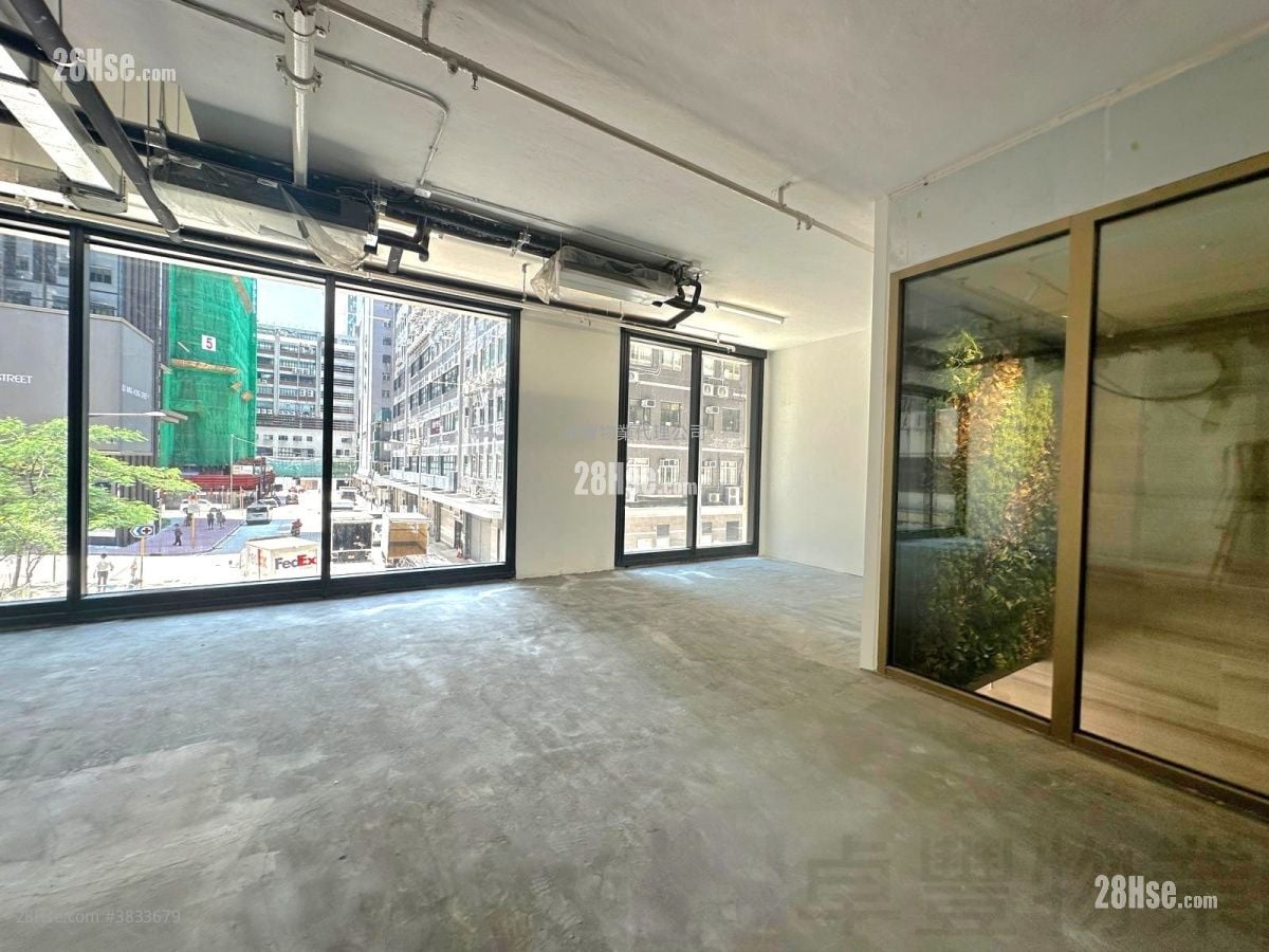 One Two One Rental 2 Toilets 1,018 ft²